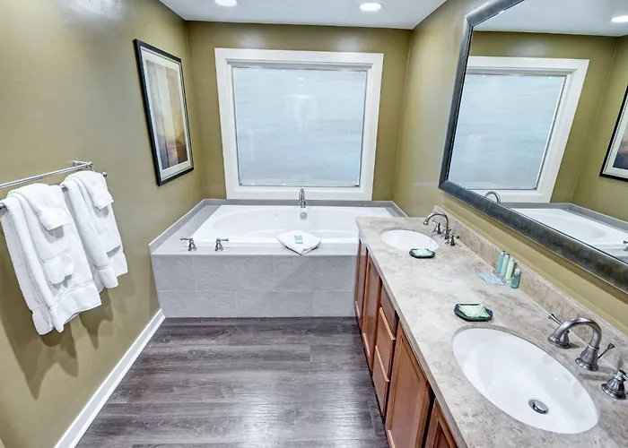Orange Tree 1br